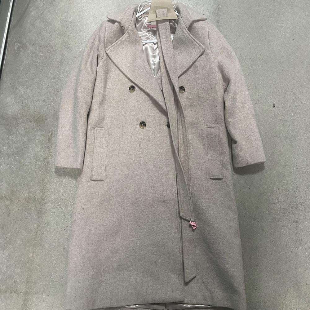 Sophisticated Long-Line Wool Blend Trench Coat in Light Grey